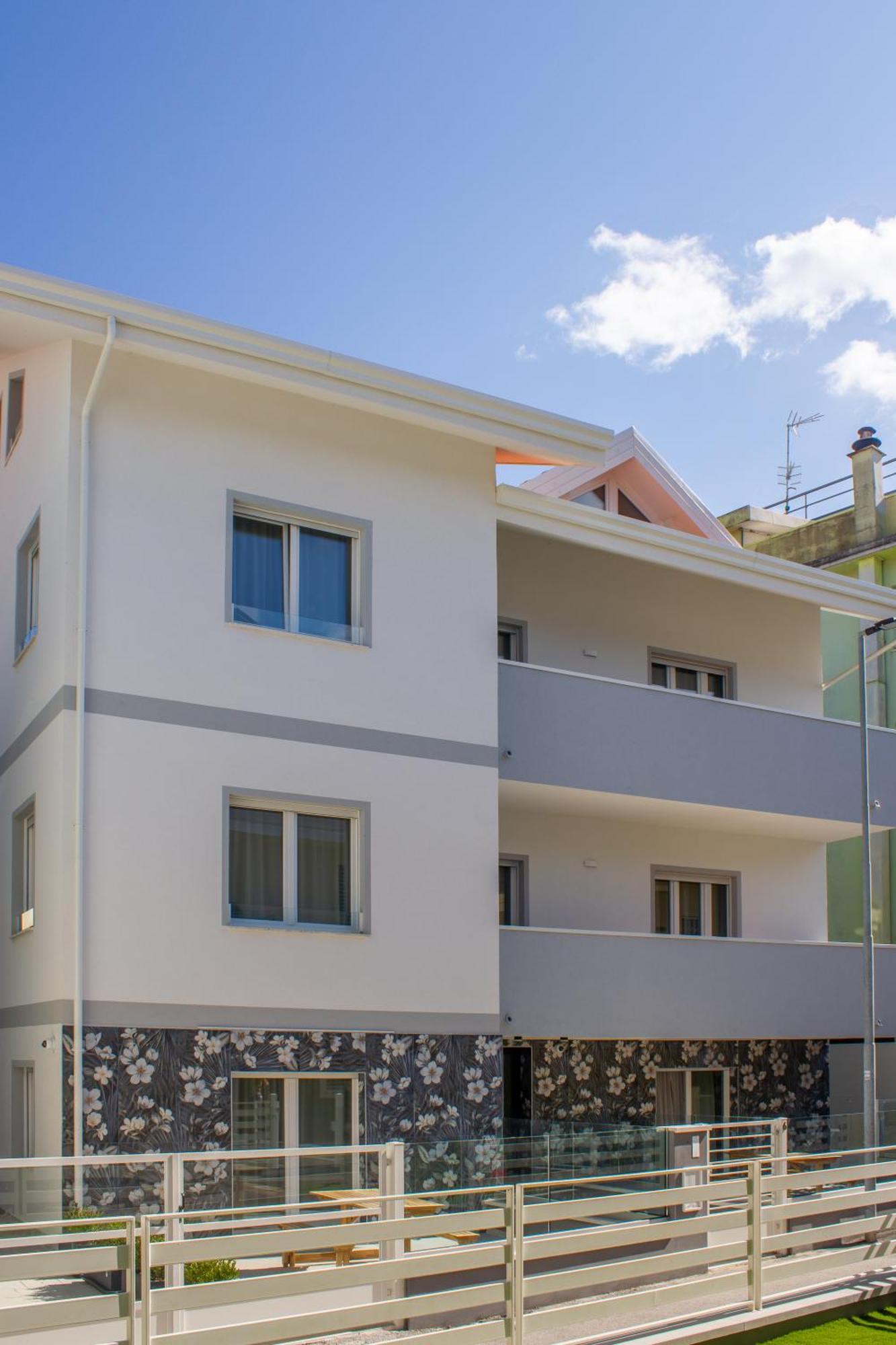 Inaugurazione 2024 - Villa Pratu Apartments A 100 Metri Dal Mare Riccione Exterior foto